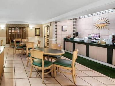 Hotel 6 Phoenix, Az Midtown 4*
